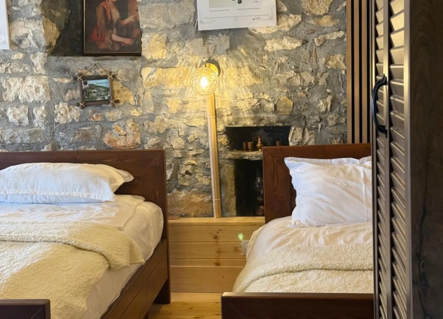 Old Town Guesthouse Guri ベラト ゲストハウス