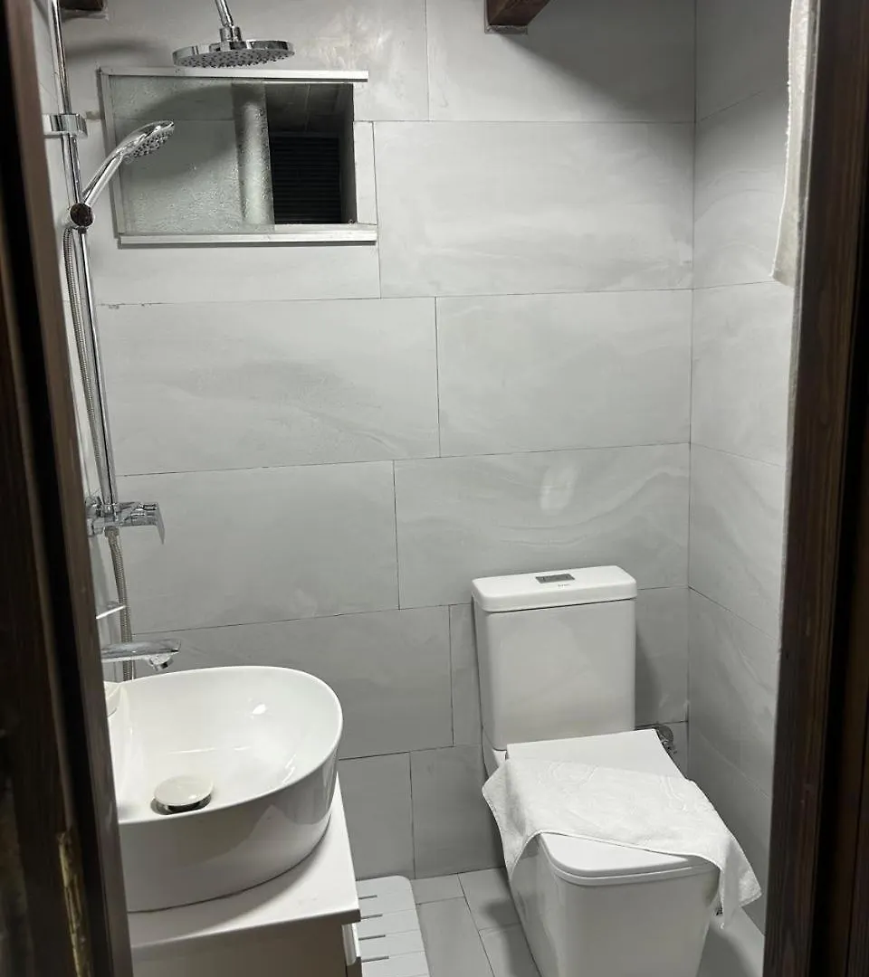 Old Town Guesthouse Guri Berat 0*,